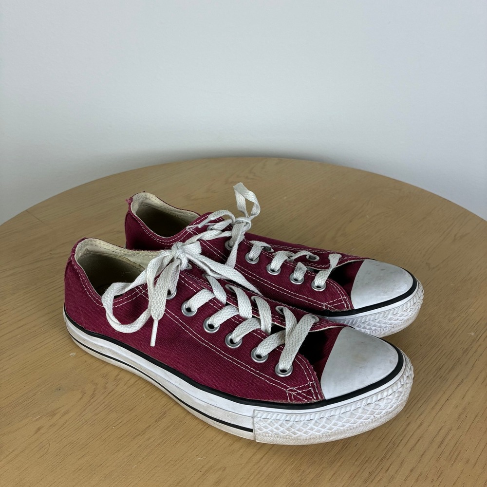 Converse Chuck Taylor All Star Low Top Maroon Sneakers Women's 7.5 Classic